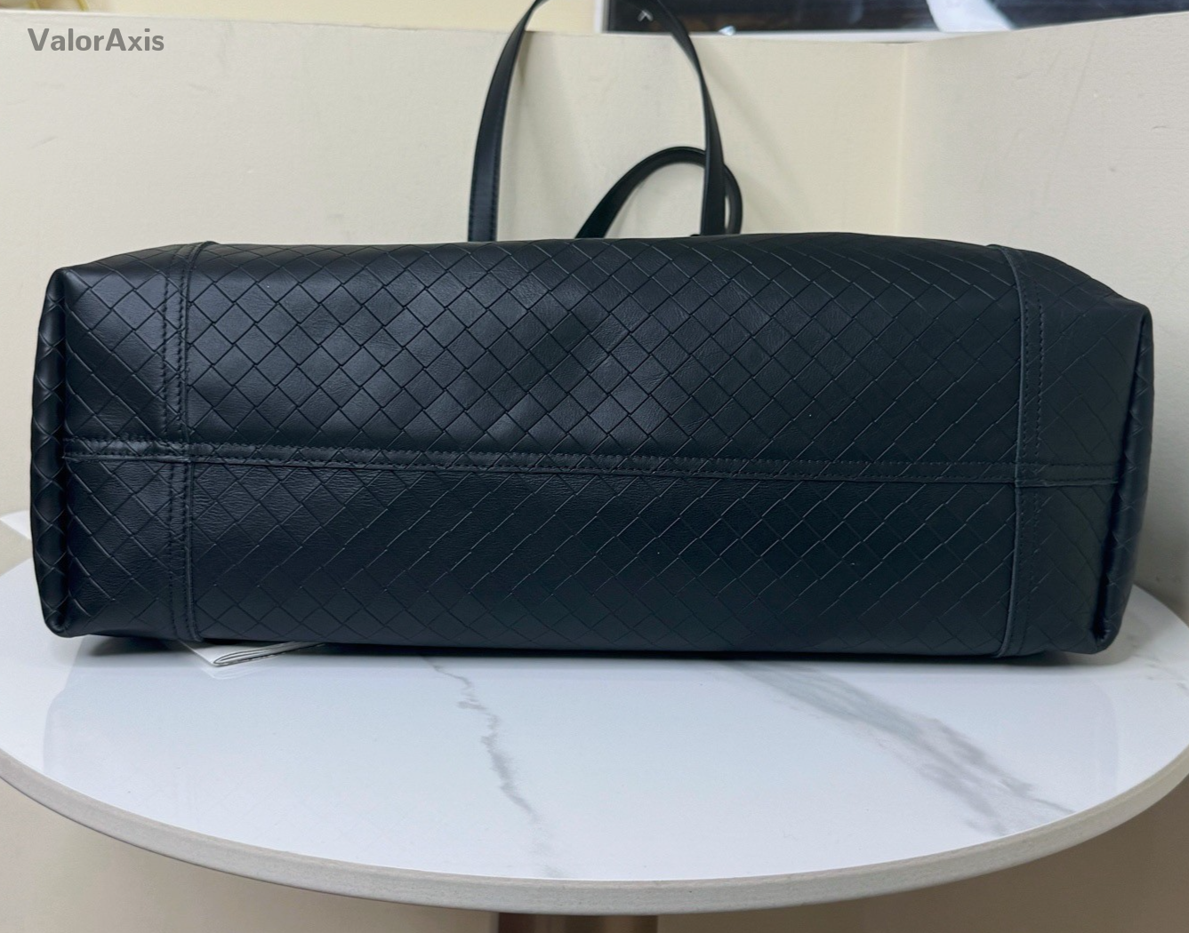 Bottega Veneta Woven Tote Handbag Black Used Women Classic Fashion