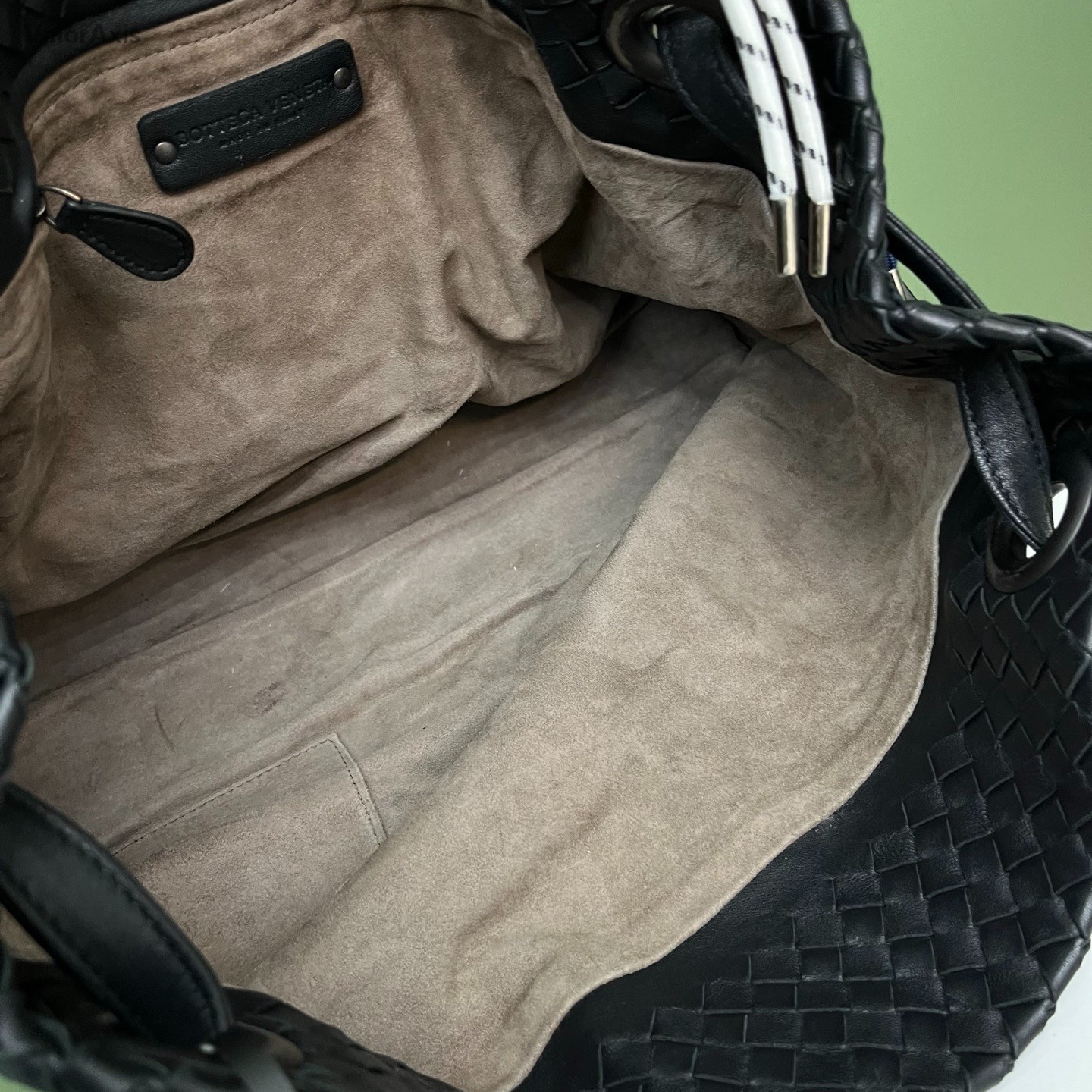 Bottega Veneta Intrecciato Shoulder Bag Black Used Women Classic Fashion