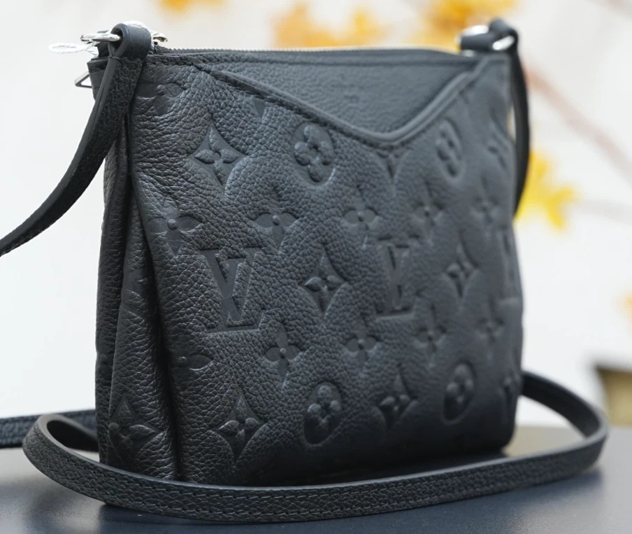 Louis Vuitton Monogram Pallas Clutch Black Empreinte Shoulder bag Crossbody