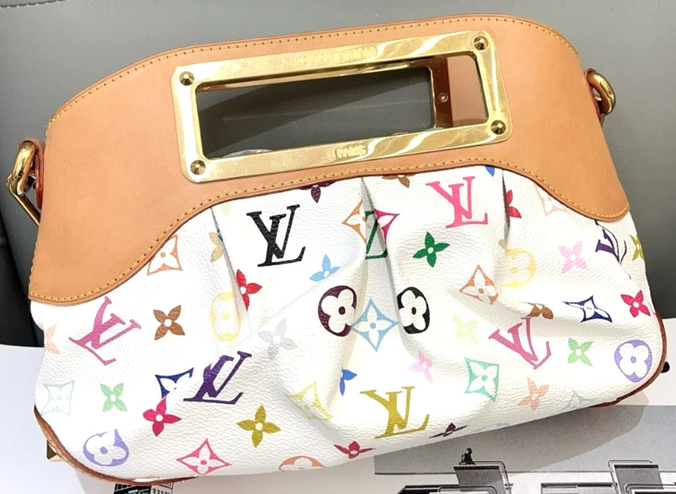 Louis Vuitton Judy White Limited Edition Chain Shoulder Handbag Small Women