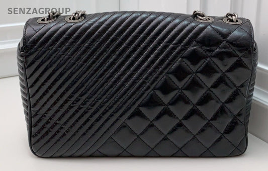 Chanel Calfskin Vintage Chain Shoulder Bag Crossbody Black Silver Women Classic