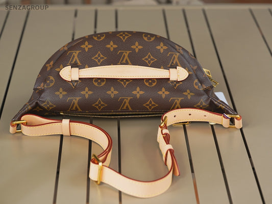 Louis Vuitton Monogram Canvas Bumbag Crossbody Almost brand new