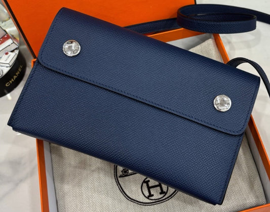 Hermes 7U Snap wallet Navy Blue Crossbody bag Epsom leather Almost Brand NEW