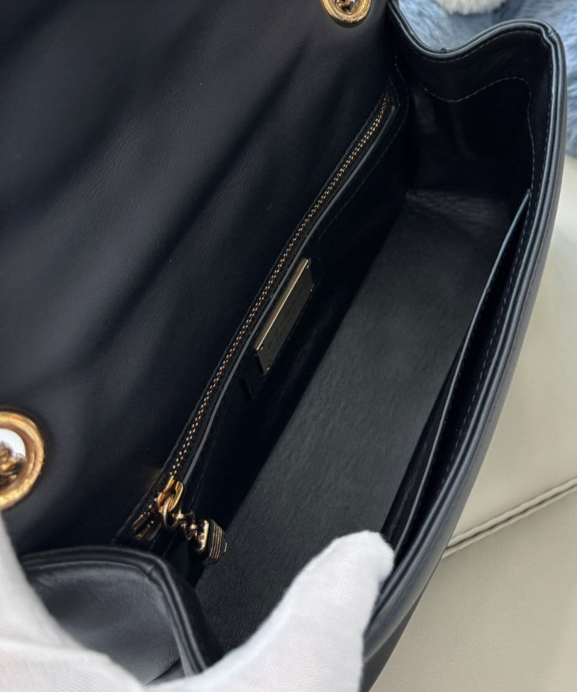 Bvlgari Classic Serpenti Head Chain Shoulder bag Almost Brand NEW Black Gold