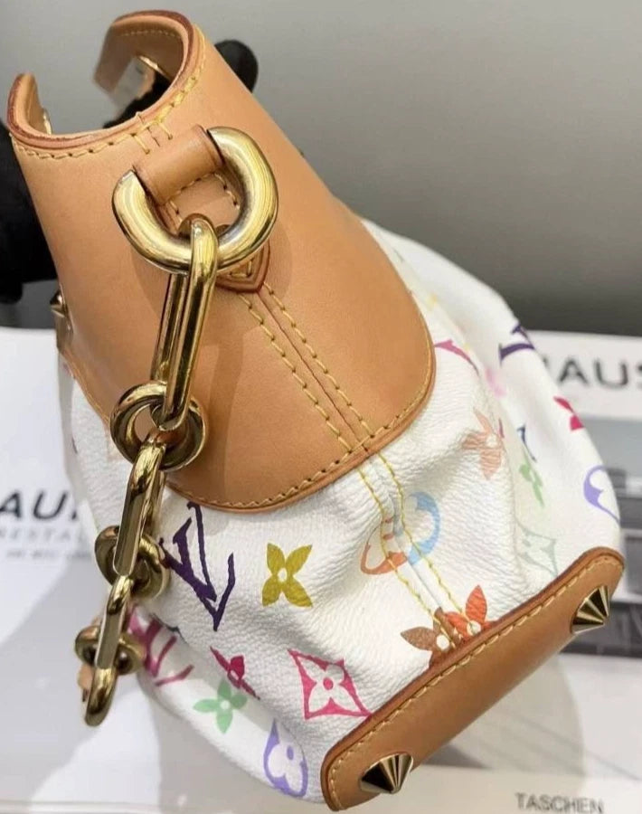 Louis Vuitton Judy White Limited Edition Chain Shoulder Handbag Small Women