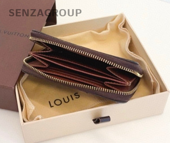 Louis Vuitton Monogram Purse Card Pack Almost Brand NEW