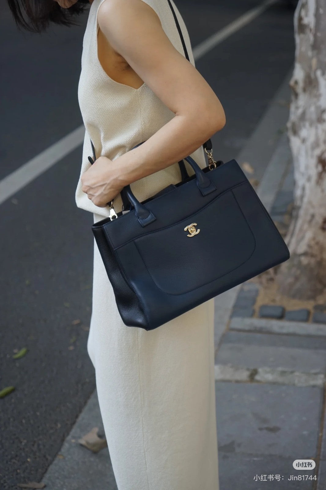 CHANEL Cerf tote Top Handle 2WAY Crossboy bag Black Gold Women