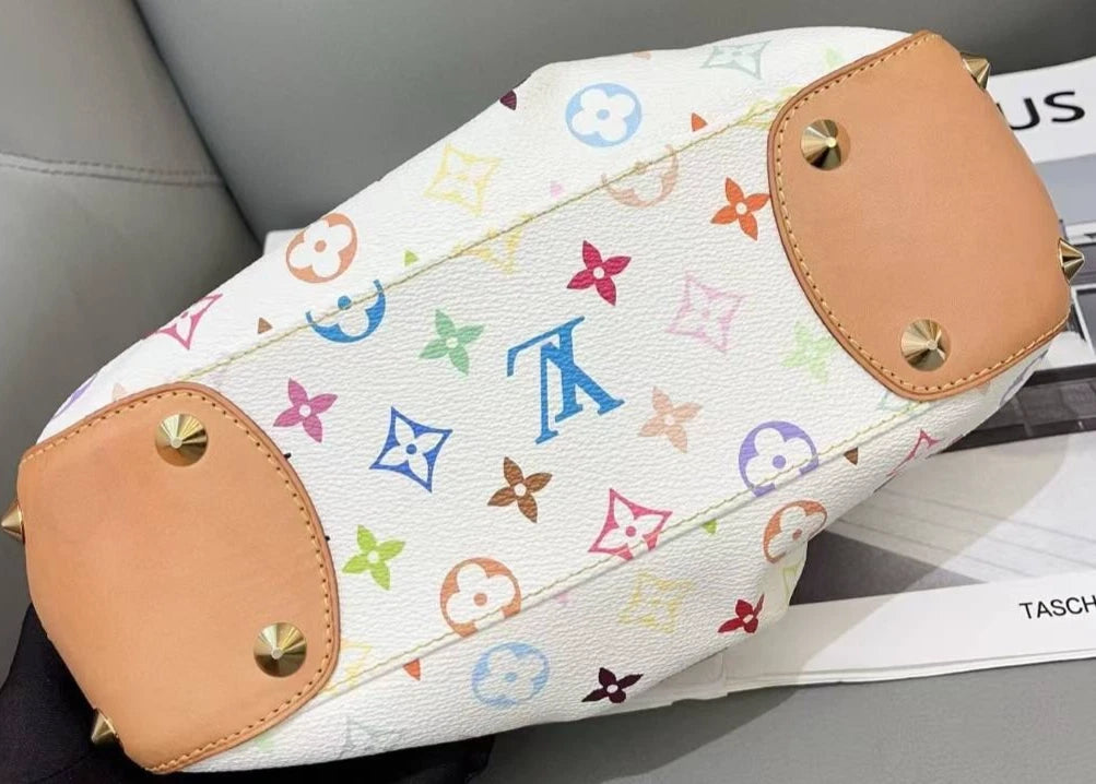 Louis Vuitton Judy White Limited Edition Chain Shoulder Handbag Small Women