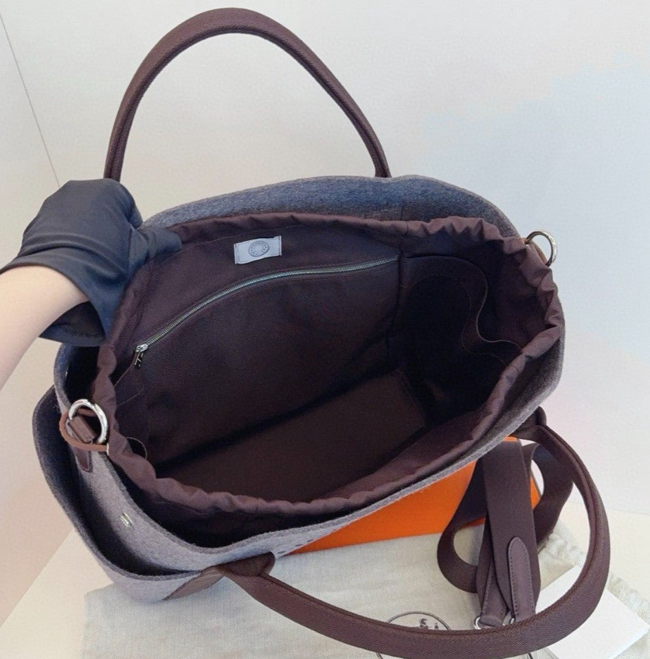Hermès Groom Tote Equestrian Collection Top Handle Shoulder Crossbody Bag Purple