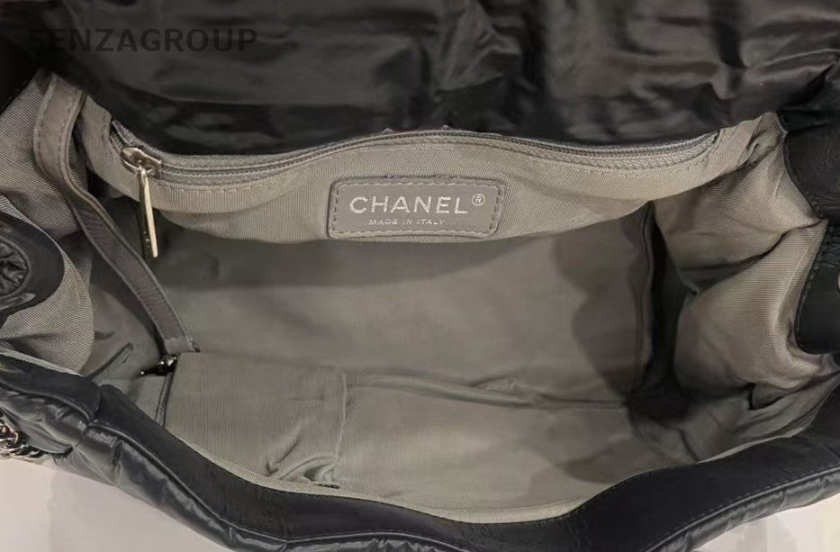 Chanel Diamond Pattern Chain Shoulder Bag Crossbody Black Silver Women Classic