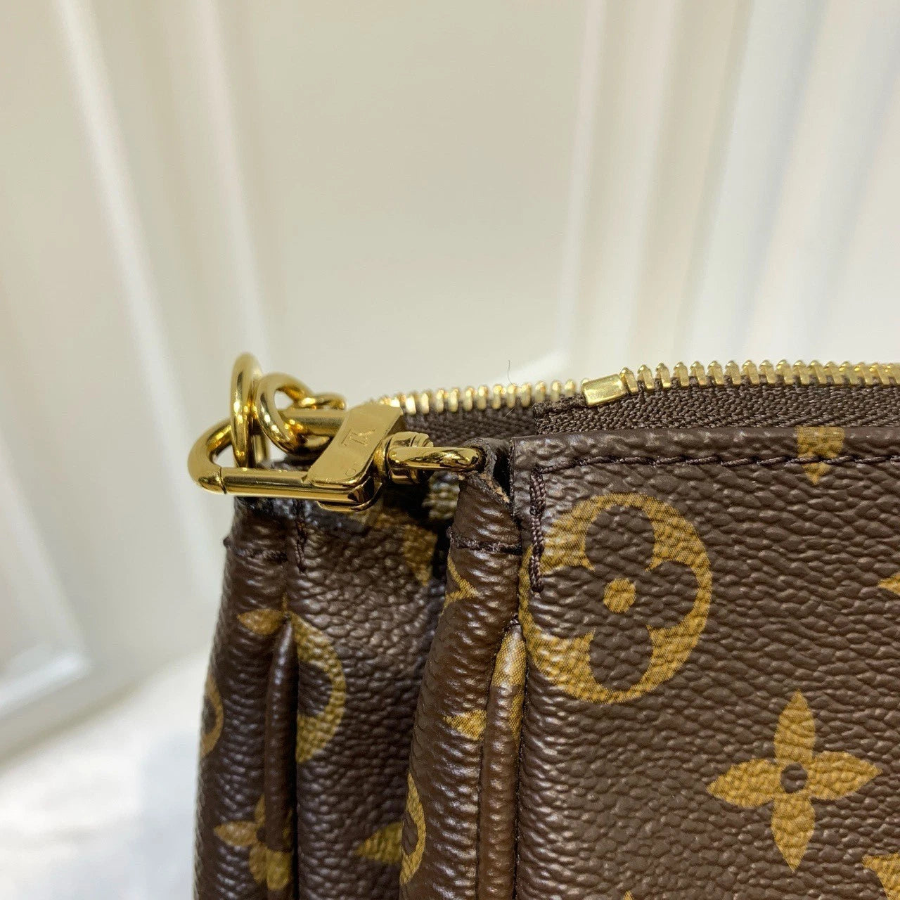 Louis Vuitton Multi Pochette Accessoires Shoulder Bag Canvas M44813