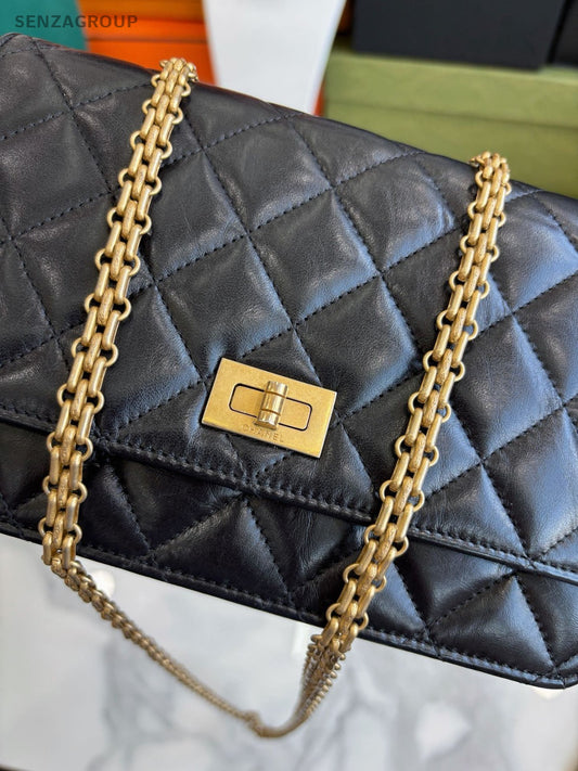 CHANEL 2.55 Woc Diamond Pattern Chain Shoudler bag Crossbody Black Gold Women
