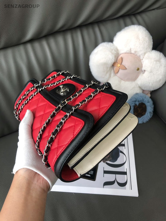 CHANEL Classic Flap Lambskin Chain Shoulder bag Red Black Women Classic