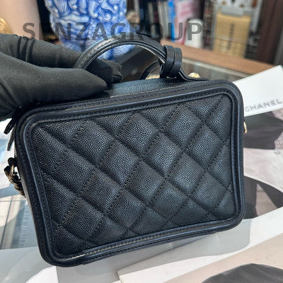 Chanel Black Gold Camera Bag Calfskin Shoulder Crossbody Quilted Classic