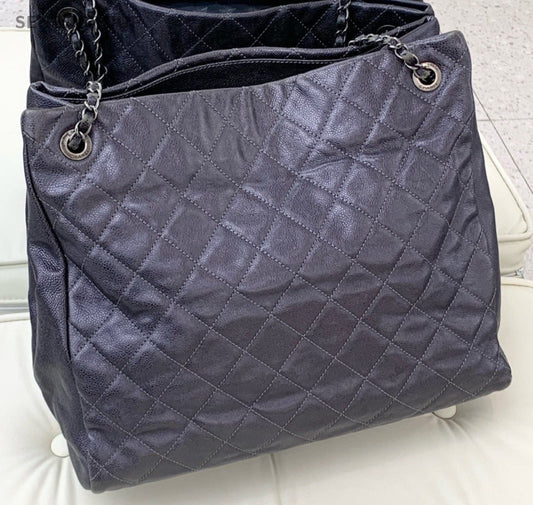 Chanel Diamond Calfskin Chain Tote Shoulder Bag Gray Silver Used Women Classic