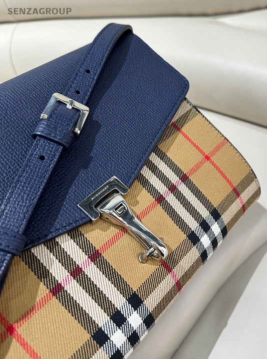 Burberry Canvas Leather Shoulder Crossbody Bag Women Multicolor Almost Brand new