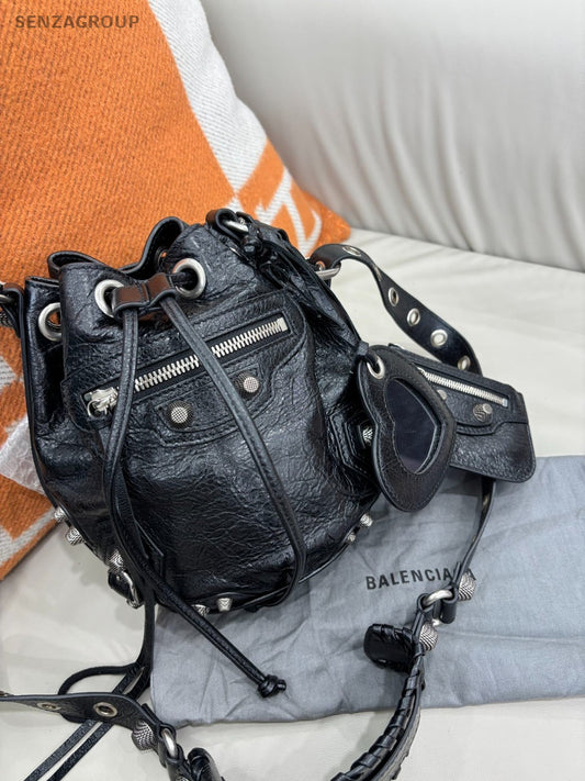 Balenciaga Le Cagole Bucket Drawstring Shoulder bag Black Women Classic