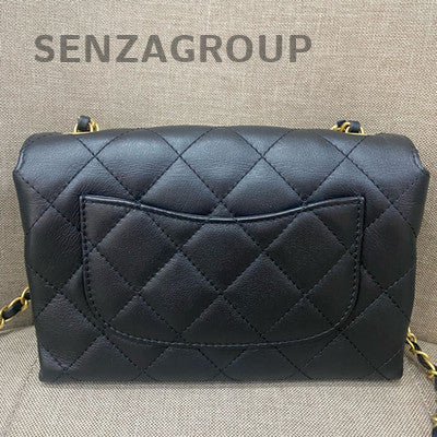 Chanel 22S Black Gold Quilted Chain Shoulder Bag - Classic & Fashionable