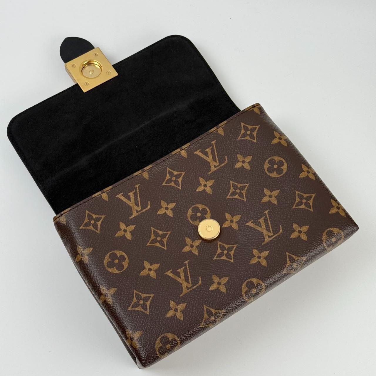 Louis Vuitton Locky BB Handbags M46246