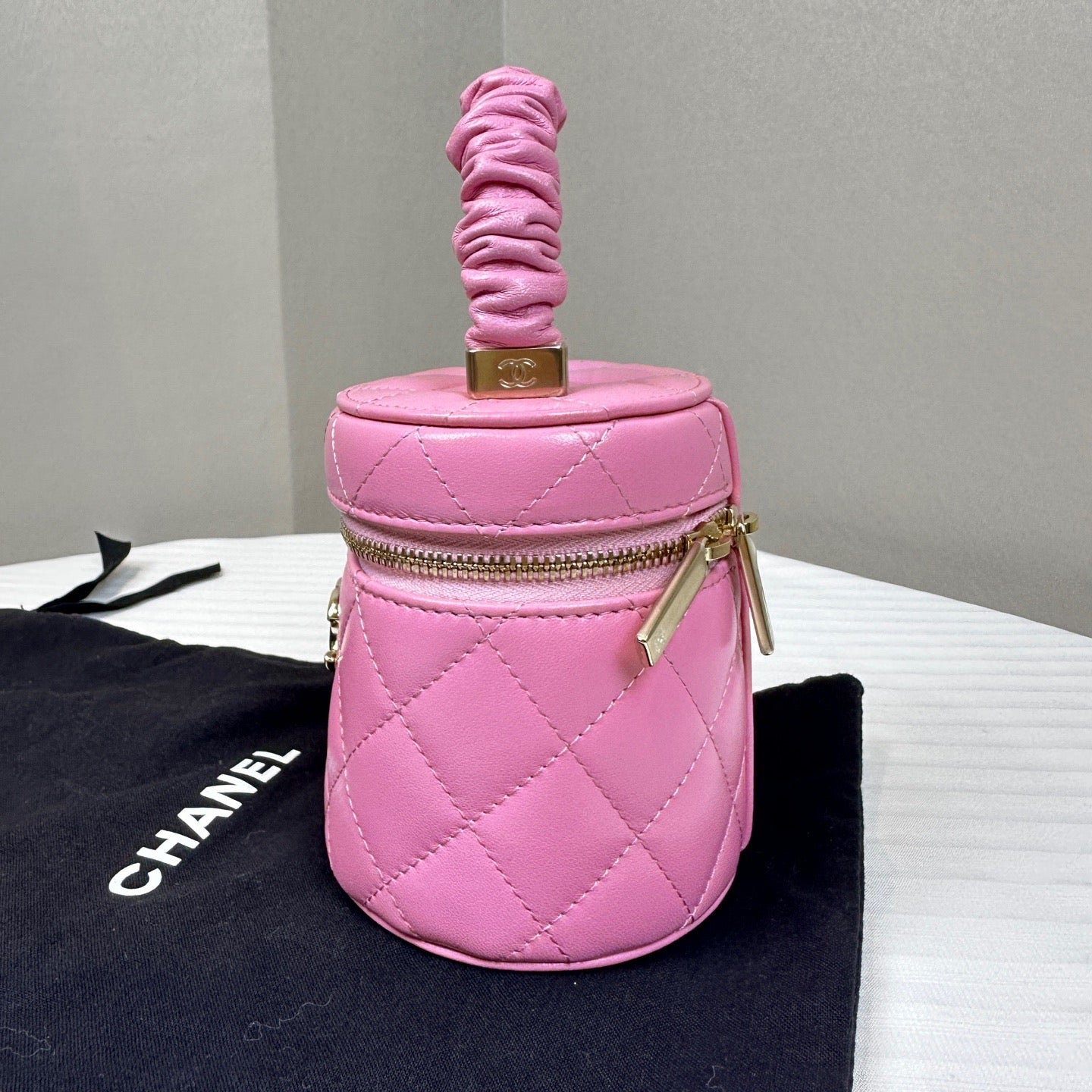 Chanel Diamond Bucket Top Handle Bag Pink Gold Used Women Classic