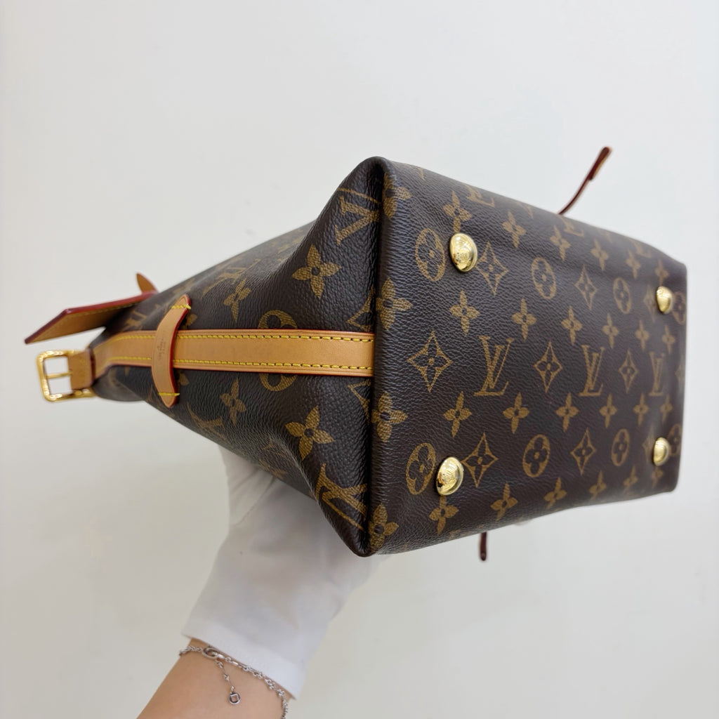 Chip Version Louis Vuitton Carryall PM Monogram Canvas Shoulder Bag Crossbody