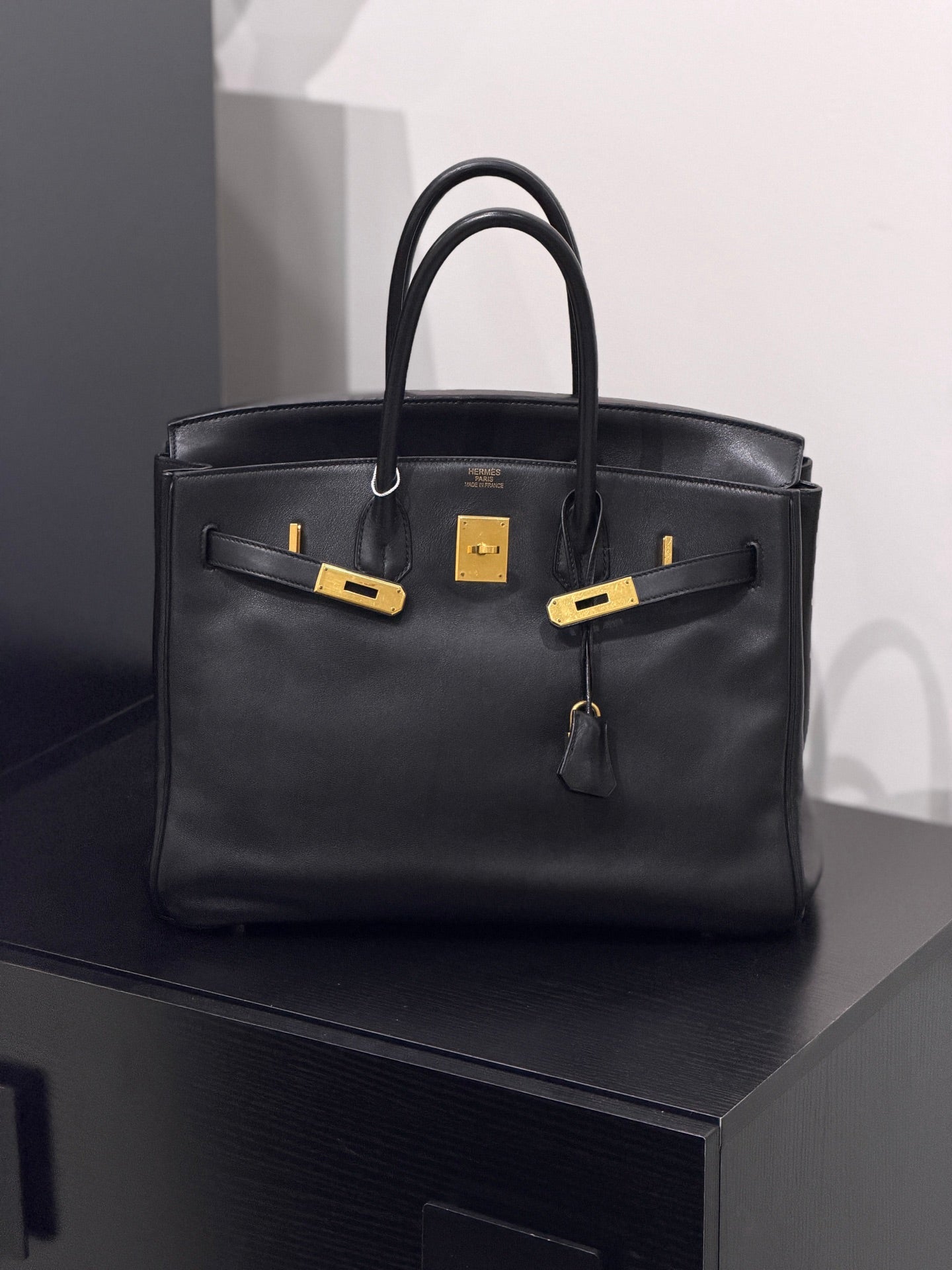 Hermès Birkin 35 in Black Evergrain Leather with Gold Hardware - Stamp L