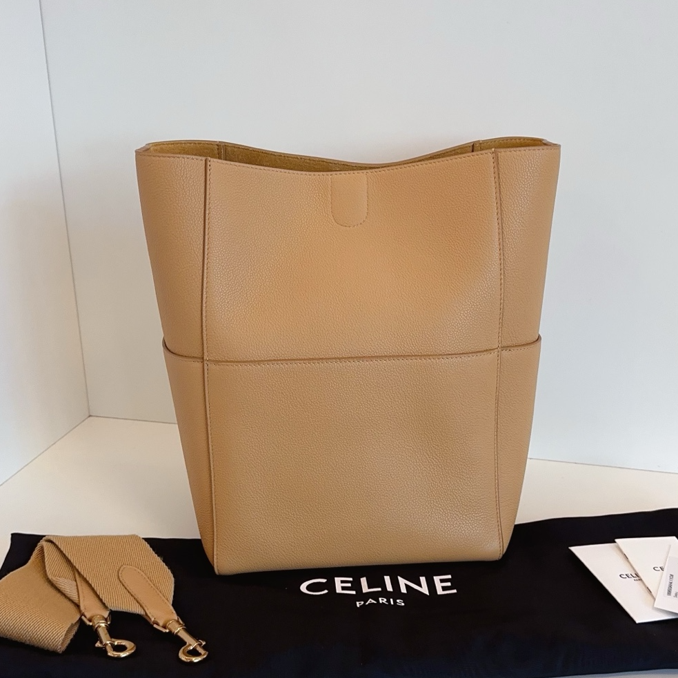 Excellent Celine Sangle Bucket MM Calfskin Shoulder Bag Crossbody Gold Hardware