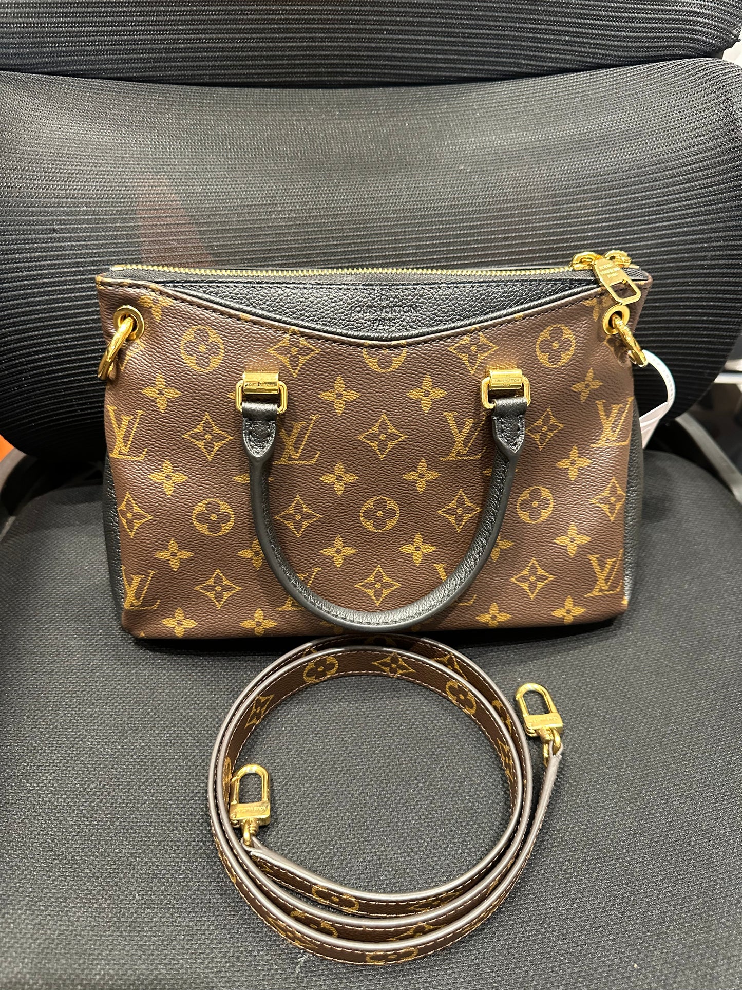Louis Vuitton Pallas Tote Monogram Canvas with Leather BB