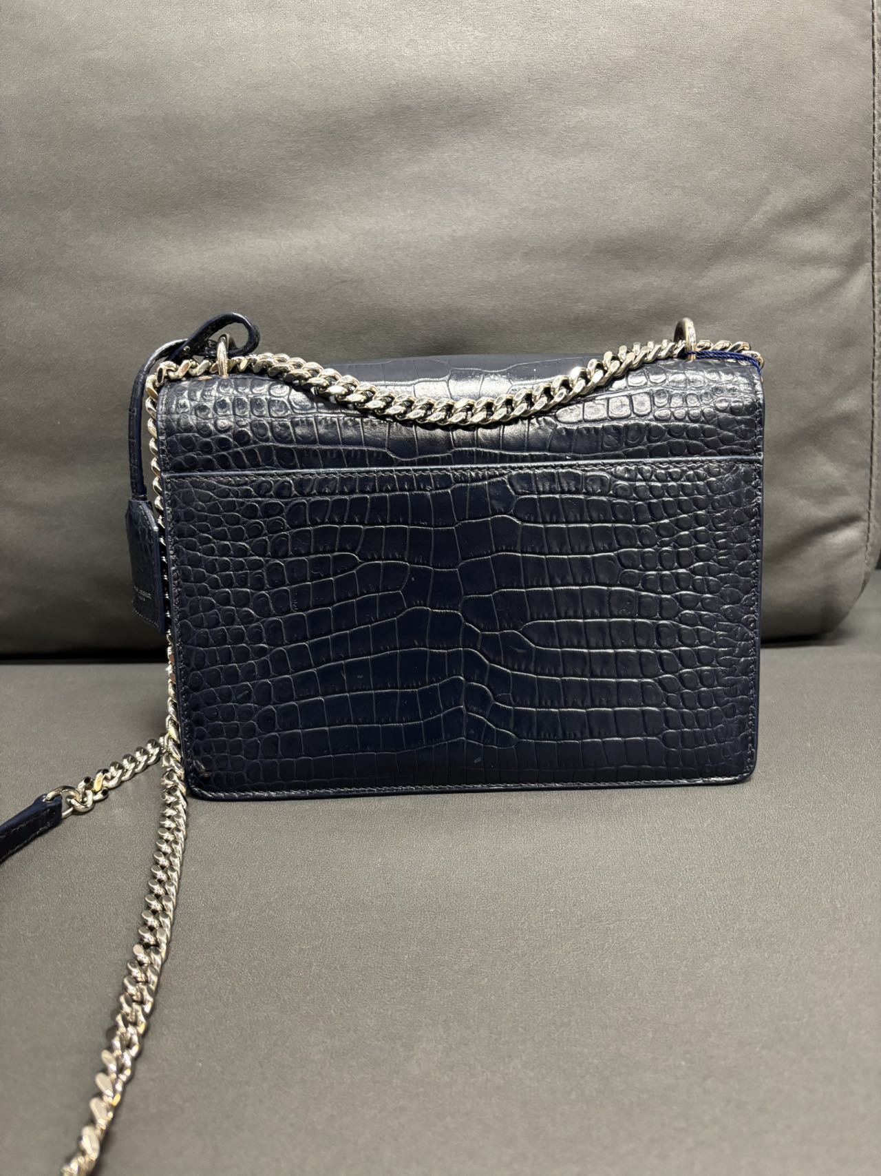Saint Laurent LouLou Bag in Navy Blue - Pre-Owned