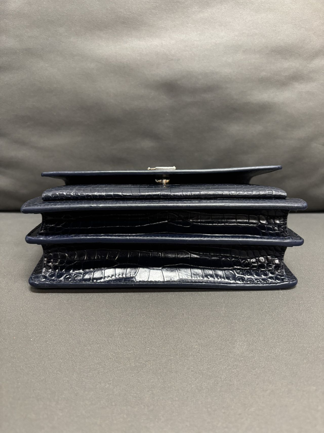 Saint Laurent LouLou Bag in Navy Blue - Pre-Owned