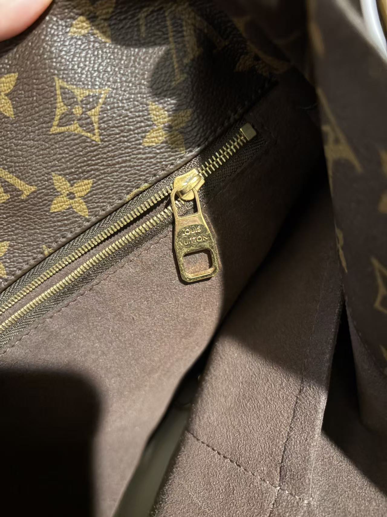 LOUIS VUITTON Metis Hobo Monogram Canvas Shoulder Bag Brown