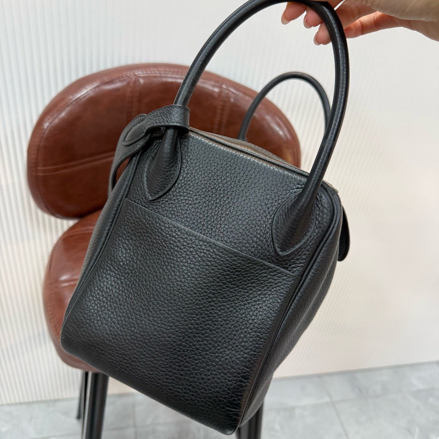 Hermès Lindy 30 - Black Clemence/Togo Leather - Palladium Hardware - Stamp C