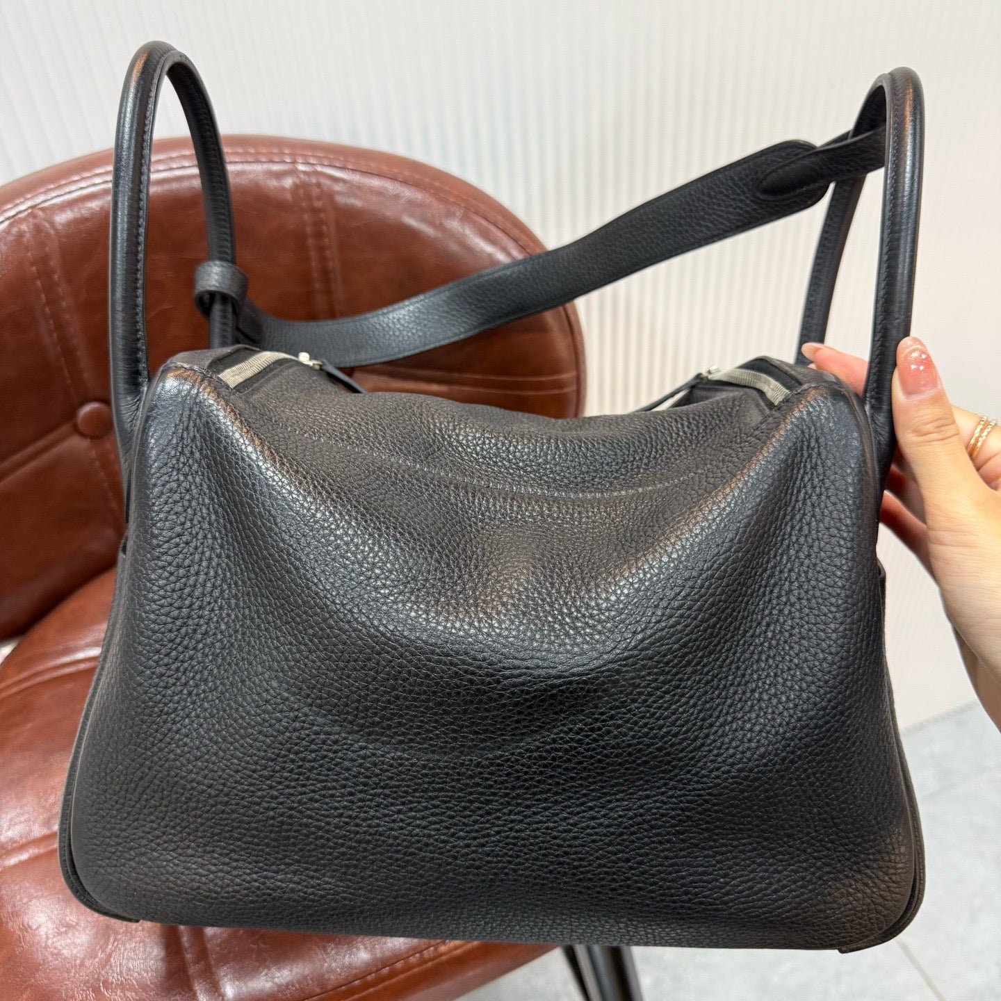 Hermès Lindy 30 - Black Clemence/Togo Leather - Palladium Hardware - Stamp C