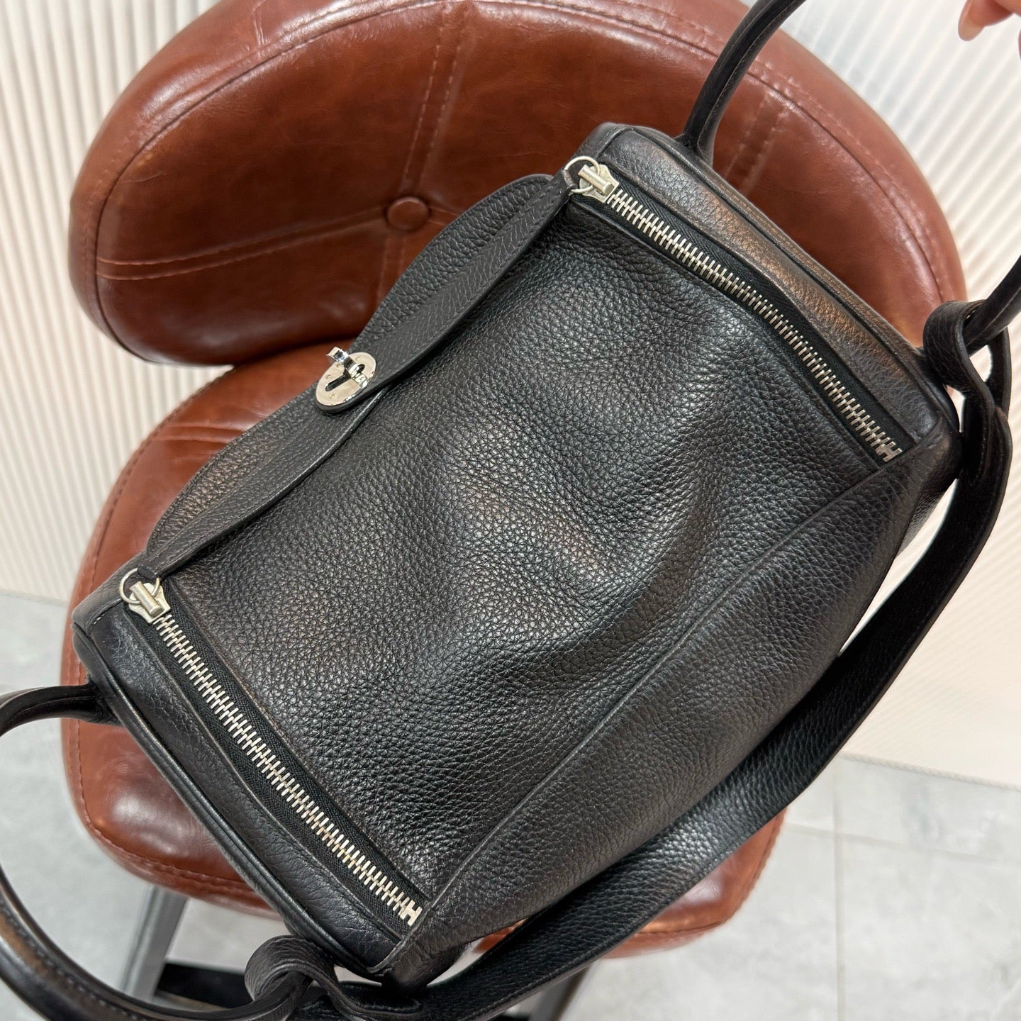 Hermès Lindy 30 - Black Clemence/Togo Leather - Palladium Hardware - Stamp C