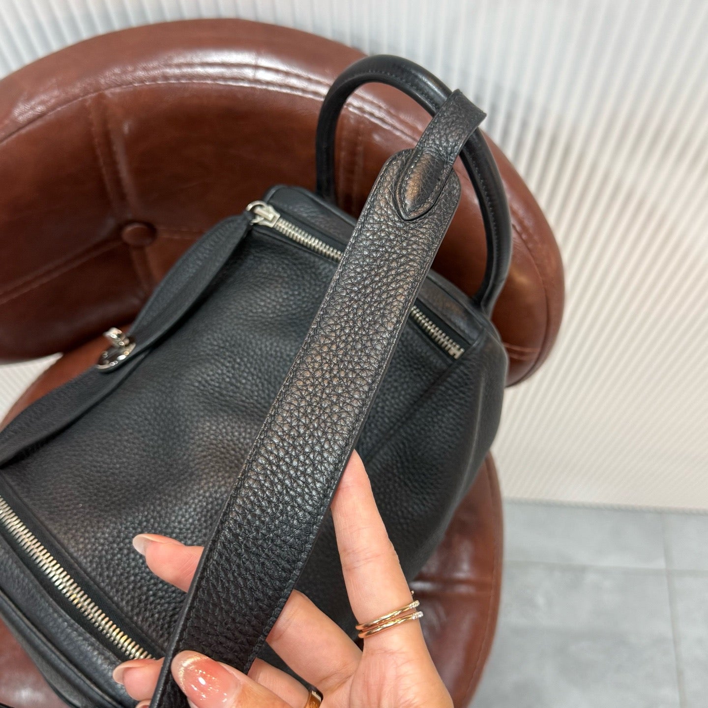 Hermès Lindy 30 - Black Clemence/Togo Leather - Palladium Hardware - Stamp C