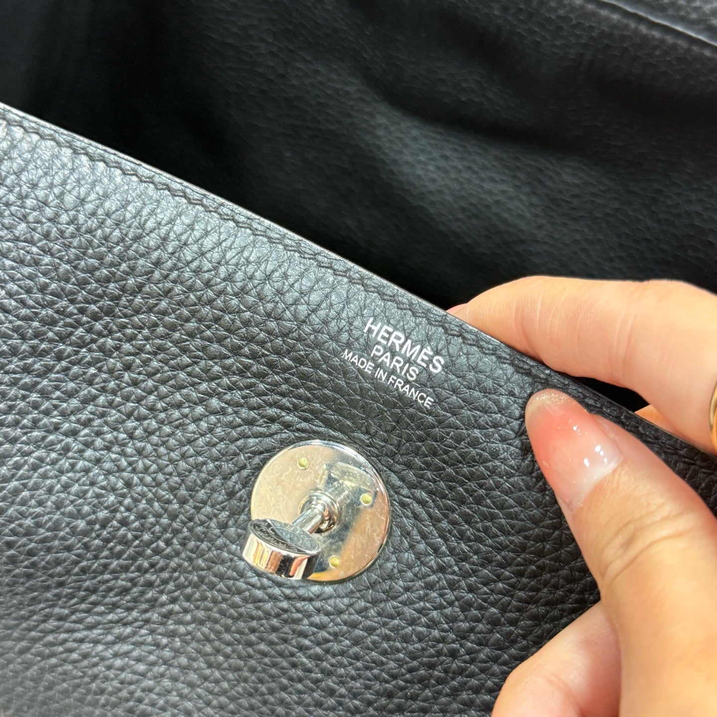 Hermès Lindy 30 - Black Clemence/Togo Leather - Palladium Hardware - Stamp C