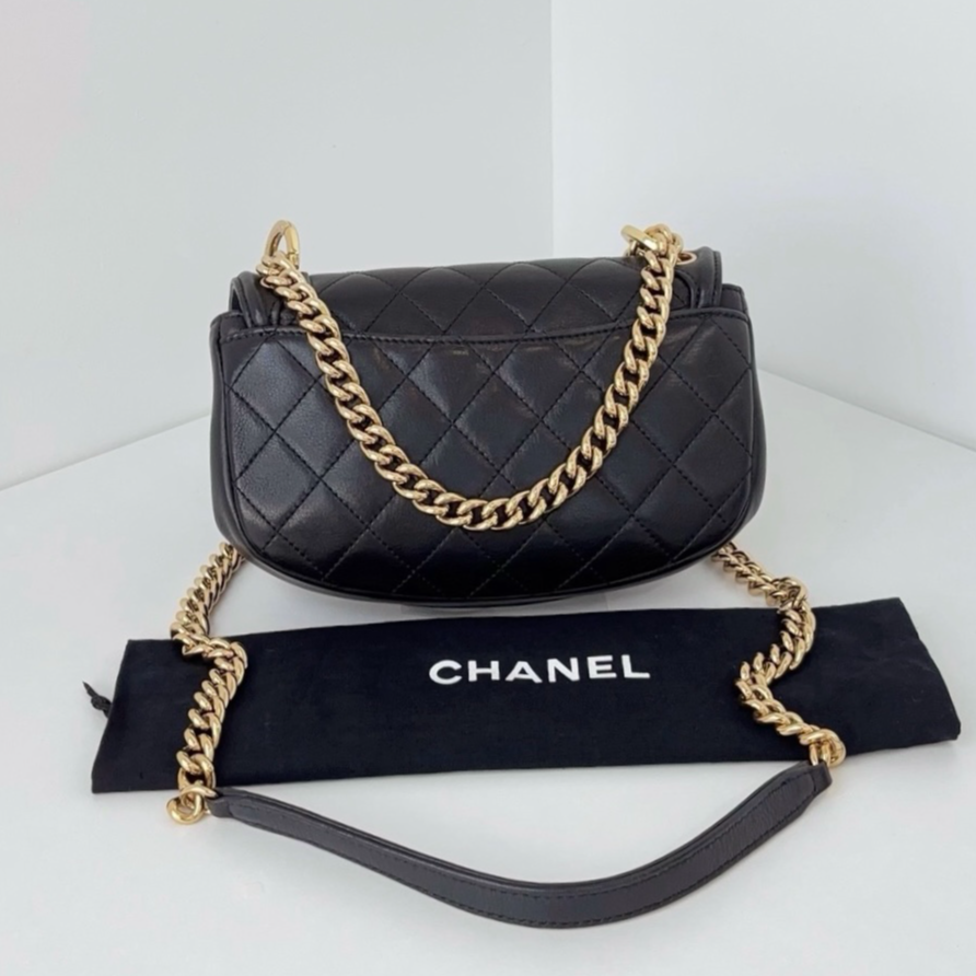 Authentic Chanel Calfskin Black Saddle Chain Shoulder Bag Crossbody Diamond