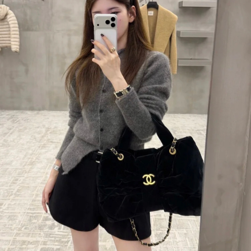 Chanel Chain MM Top Handle Shoulder Bag Black Gold Hardware Women S