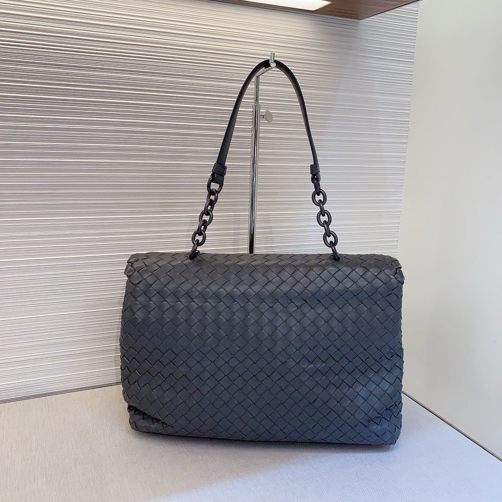 Bottega Veneta Olimpia Intrecciato Shoulder Bag Gray Used Women Classic