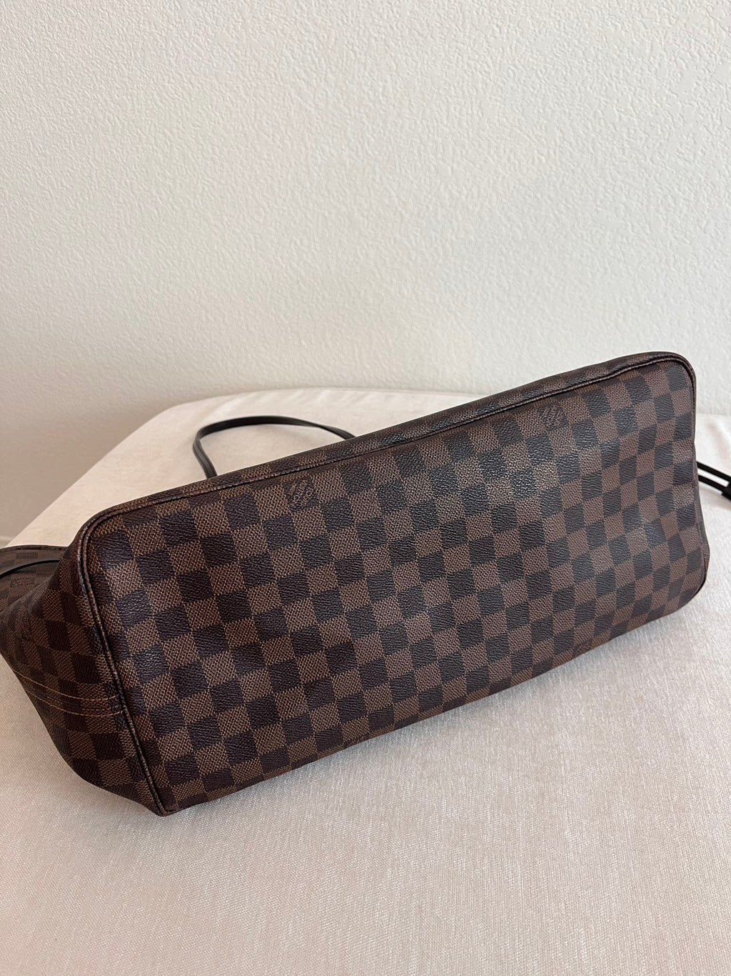 Louis Vuitton | Checkerboard Pattern Neverfull Tote Bag - Pre-owned | Authentic Pre-Owned Luxury