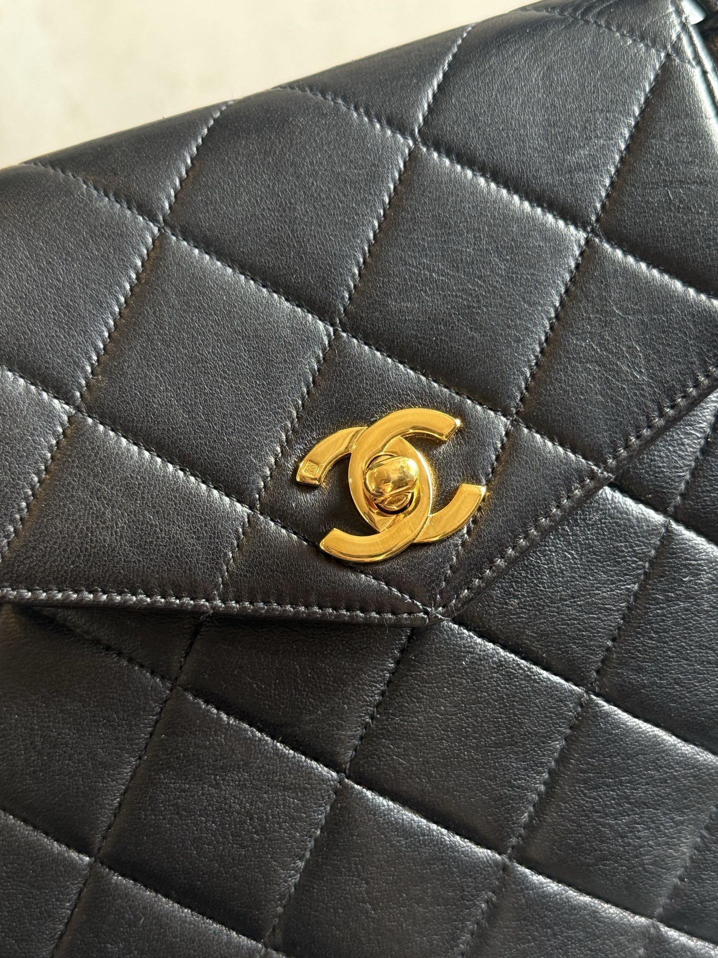 Authentic Chanel Kelly Lambskin Shoulder Bag Black Gold Hardware