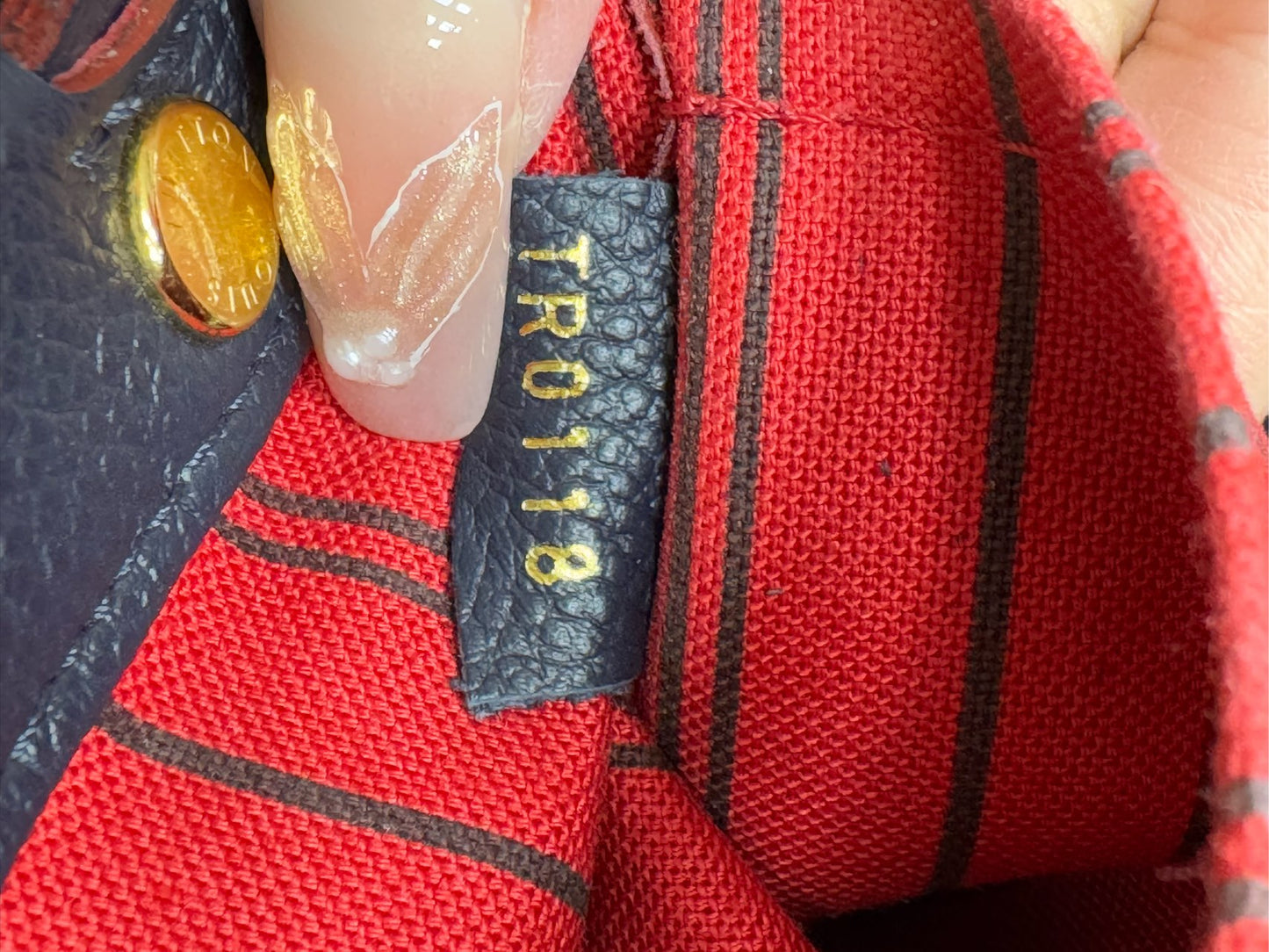 Louis Vuitton Montaigne BB Handbag