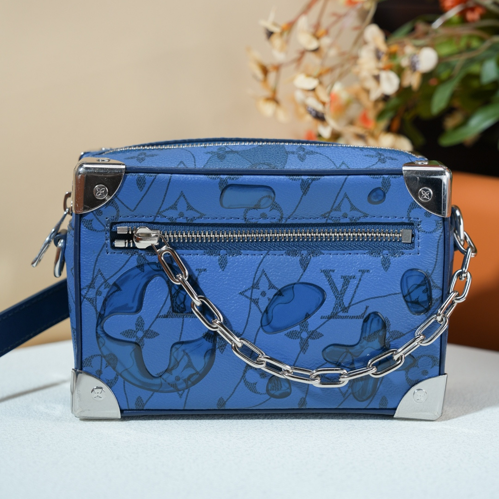 Louis Vuitton Soft Trunk Monogram Blue Crossbody Chip Version Shw Excellent