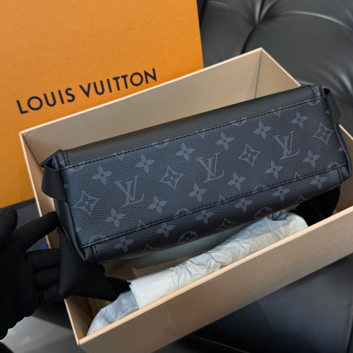 Louis Vuitton Voyager Monogram Shoulder Bag Crossbody Black Silver Unisex D