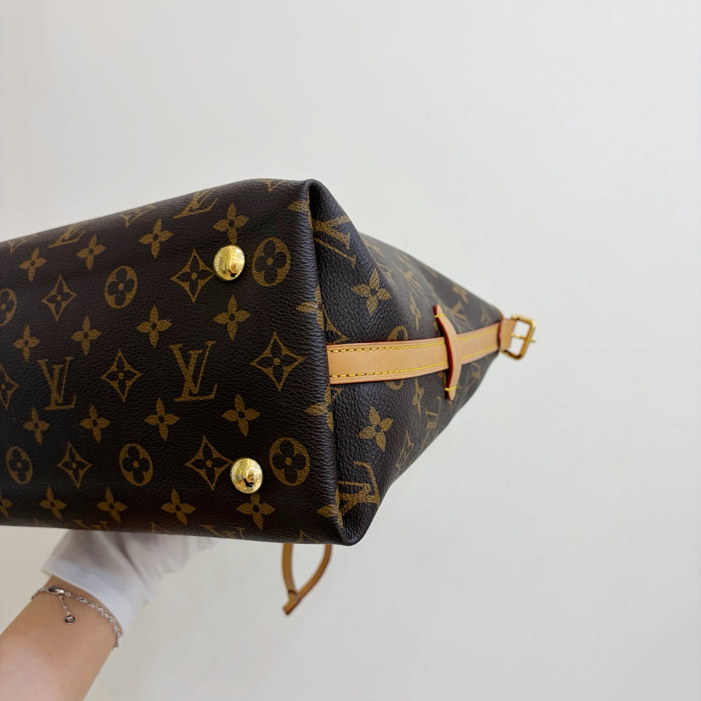 Chip Version Louis Vuitton Carryall PM Monogram Canvas Shoulder Bag Crossbody