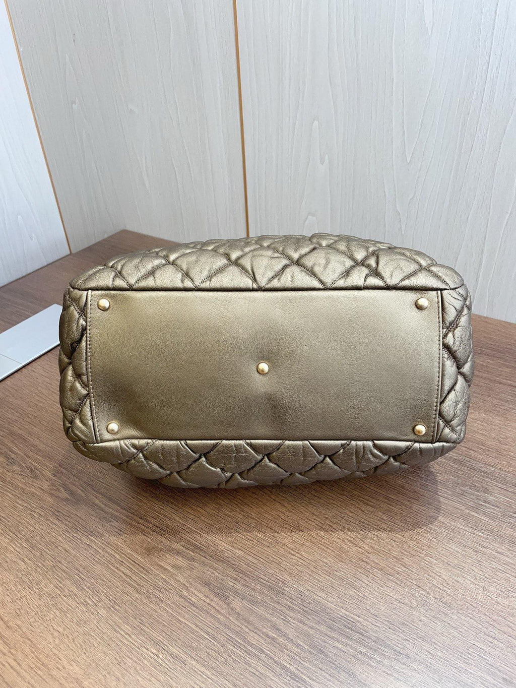 Chanel Classic Bowling Bag Daily Casual Gold Quilted