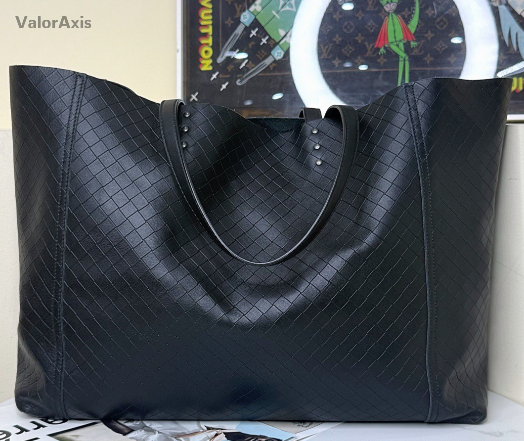 Bottega Veneta Woven Tote Handbag Black Used Women Classic Fashion