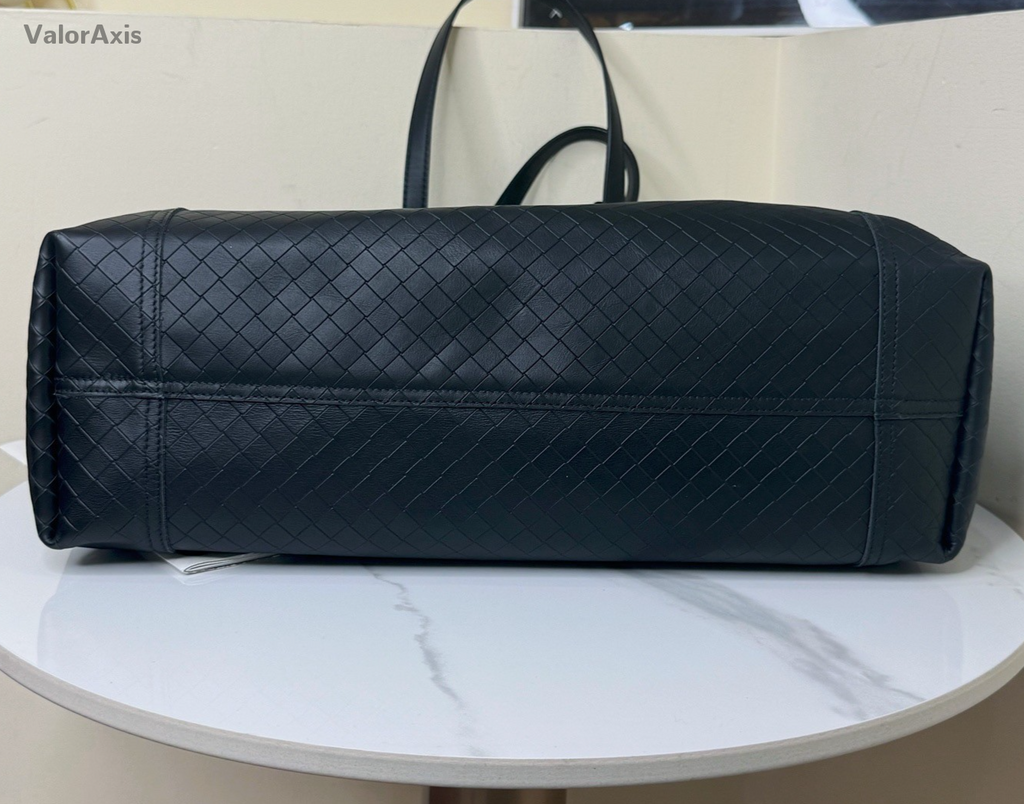 Bottega Veneta Woven Tote Handbag Black Used Women Classic Fashion