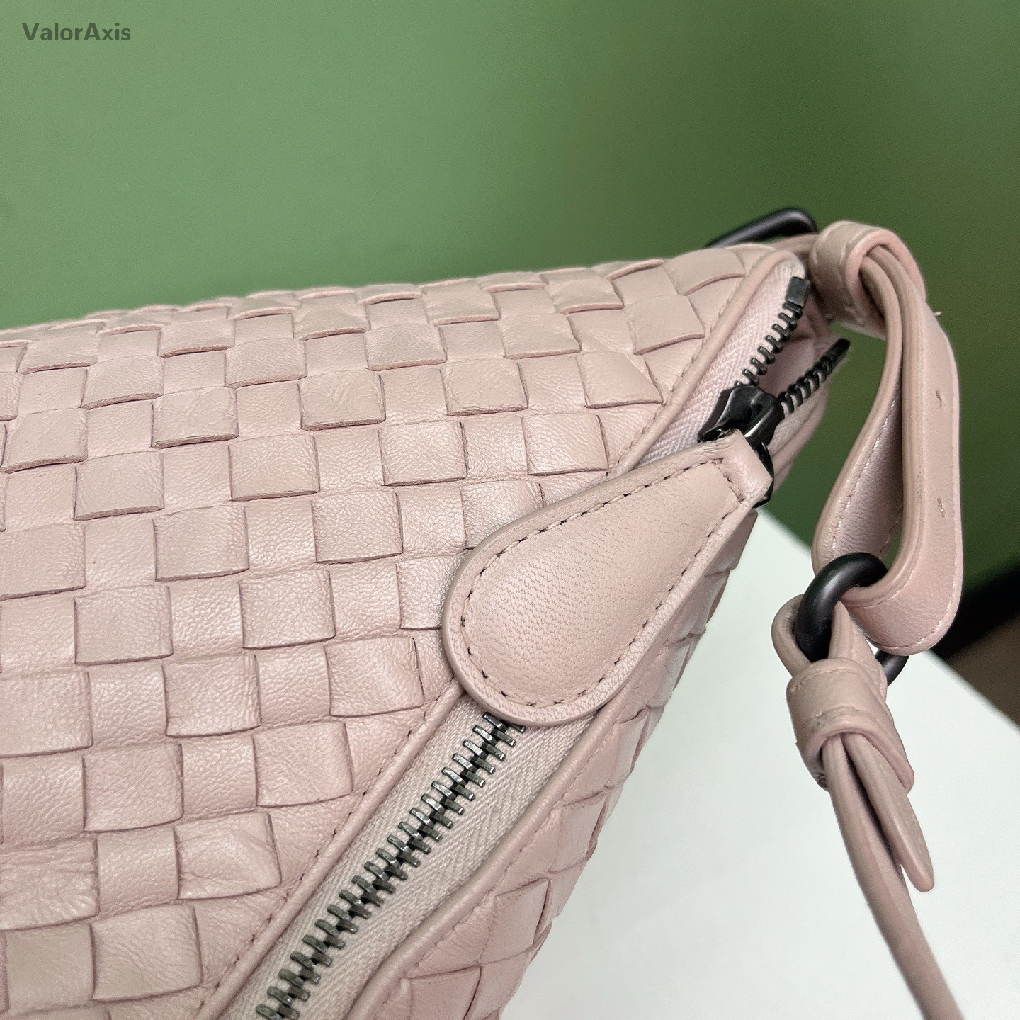 Bottega Veneta Intrecciato Shoulder Bag Pink Silver Used Women Classic Fashion