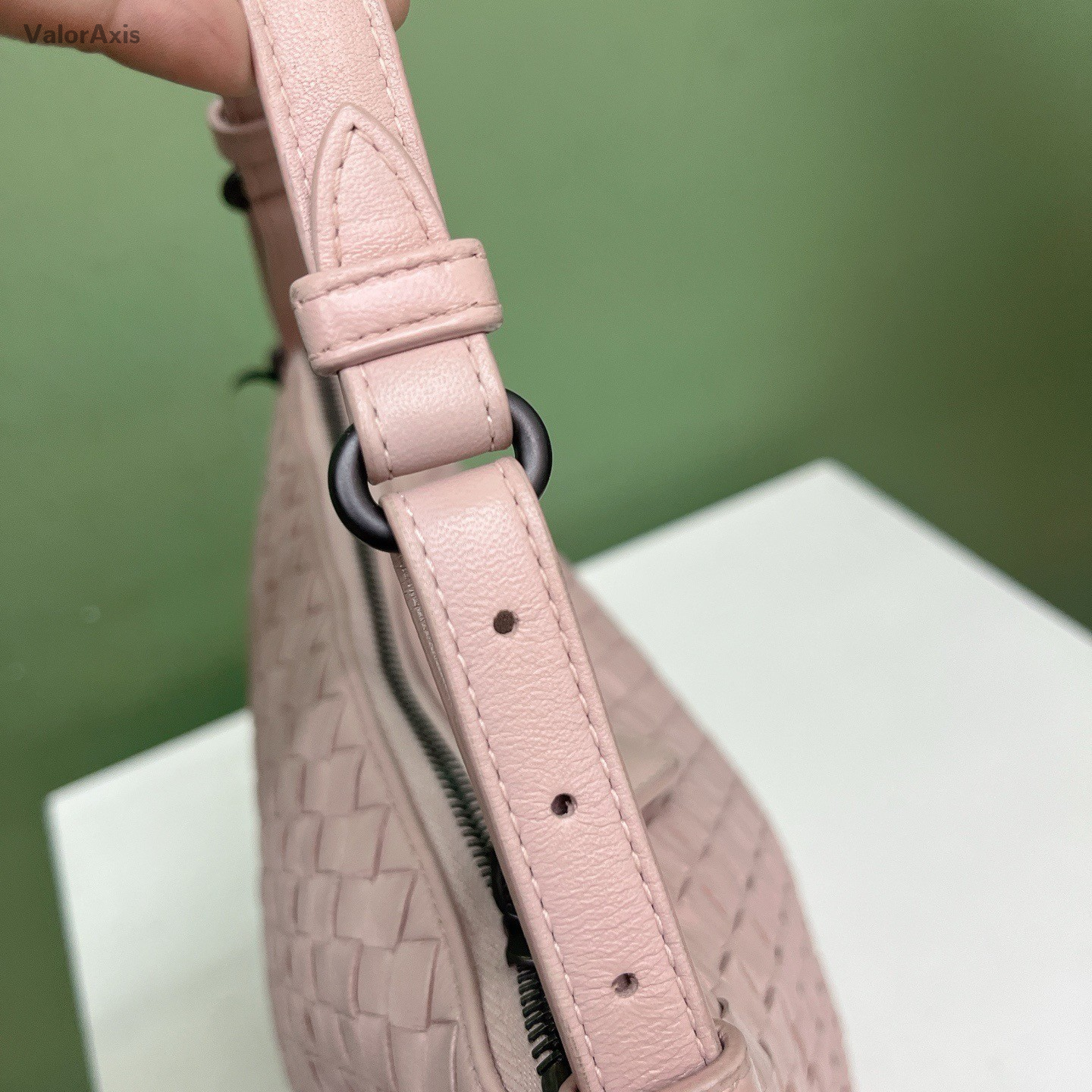 Bottega Veneta Intrecciato Shoulder Bag Pink Silver Used Women Classic Fashion